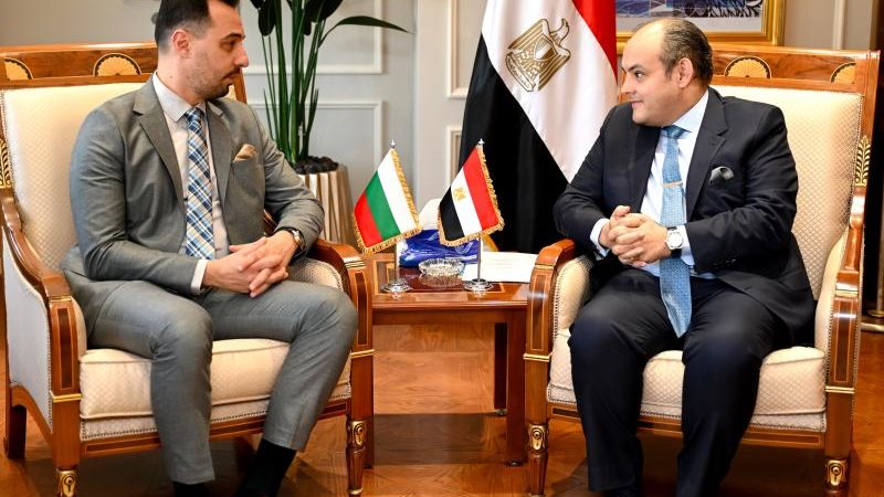 اجتماع وزير الصناعة