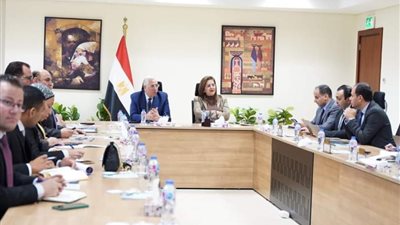 وزيرة التخطيط تتابع معدلات تنفيذ برنامج الإصلاحات الهيكلية في القطاع الزراعي