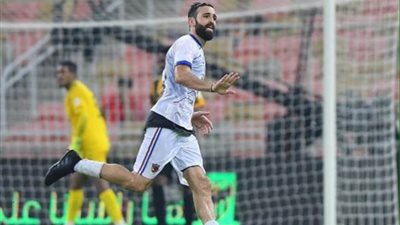 إصابة إدريس فتوحي لاعب الأهلي السعودي بكورونا