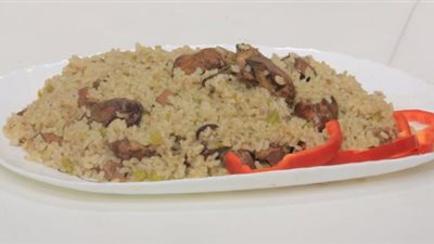 بخطوات سهلة.. أسرع طريقة لعمل «الأرز بالكبد والقوانص»