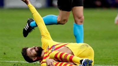 برشلونة يتلقي ضربة جديدة بعد إصابه بيكيه وسيرجيو روبيرتو