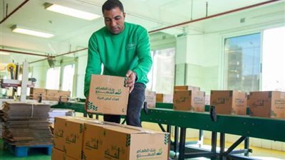 بنك الطعام المصري يطلق قافلة المساعدات الرابعة لاغاثة الفلسطينيين فى غزة