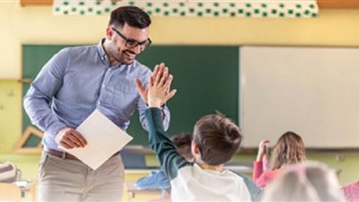 «المساواة بين الجنسين».. شروط اختيار الدفعة الثانية من مبادرة 1000 مدير مدرسة