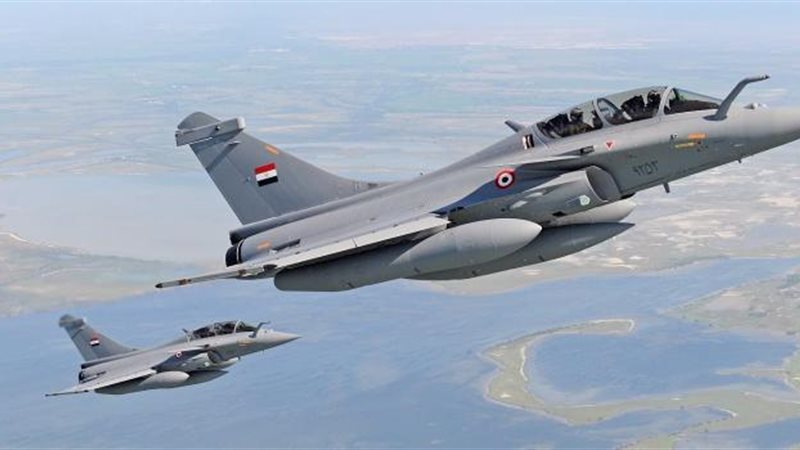 الطيران المصري بدأ