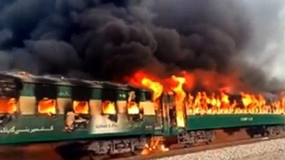عاجل.. مسلحون يُفجرون خط سكة حديد.. وتوقف حركة القطارات بالكامل
