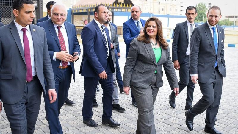 جانب من زيارة الوزيرة