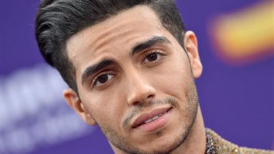 خاص.. الفنان العالمي مينا مسعود يشارك في فيلم ”عيسى” مع خالد الصاوي