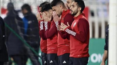 30 دقيقة… حسين الشحات يهدر هدف محقق لـ الأهلي أمام شباب بلوزداد