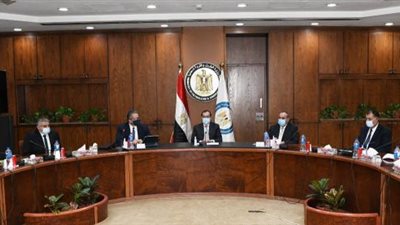 ثلاثة وزراء يرسمون خطة إنعاش القطاع السياحى .. إعرف التفاصيل