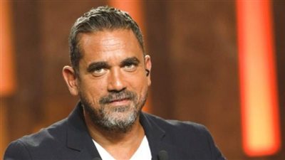 أمير كرارة يروج لمسلسله الجديد ”بيت الرفاعى”