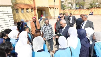 زيارة مفاجئة لوزير التعليم لأحد مدارس مدينة نصر (صور)