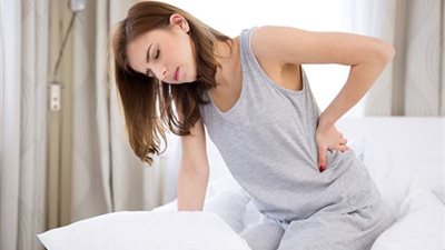 من المنزل.. حيل سحرية لعلاج المغص الكلوي