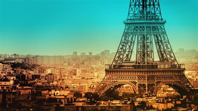 عاجل| إغلاق برج إيفل.. طعنة غادرة في قلب الاقتصاد الفرنسي