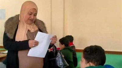 وكيل تعليم القاهرة تتفقد إحدى المدارس لمتابعة سير العملية التعليمية