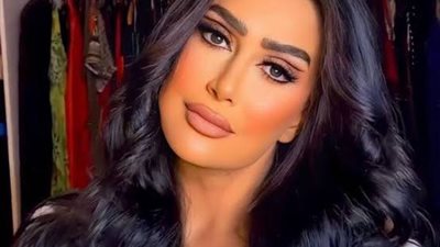 غادة عبد الرازق تستكمل تصوير «صيد العقارب» بعد تغير الديكور