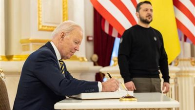 عاجل .. أمريكا تبحث عن هزيمة بوتين بأموال روسية