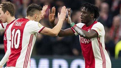 أياكس ينتصر على ميتيلاند بثلاثية ويشعل مجموعة ليفربول بالأبطال