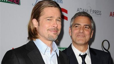 جورج كلوني يتعرض لموقف محرج وورطة كبيرة مع جيرانه .. والسبب: براد بيت