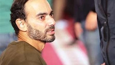 ”متسبنيش يابابا“  بكاء وانهيار في  جنازة هاني الناظر بالشيخ زايد