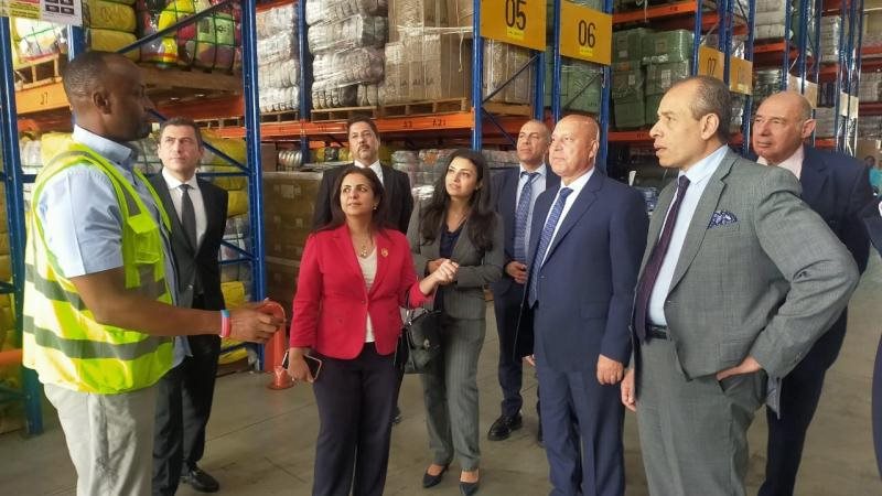 وزير النقل يتفقد