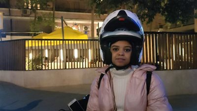 ضحى بنت بـ 100 راجل.. حكاية أسرع ديلفري في مصر