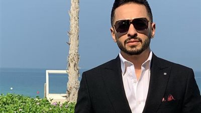 حمادة هلال يطرح فيديو كليب ”آية من الجمال”.. السبت المقبل