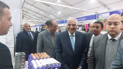 تخفيضات تصل إلى 25%.. محافظ الجيزة يفتتح المعرض الرئيسي لأهلًا رمضان بحى العمرانية