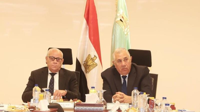 وزير الزراعة ومحافظ