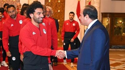 انتصار السيسى  تتحدث عن محمد صلاح : شاف أيام صعبة