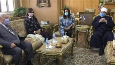 وزيرة الهجرة تصل دمياط لحضور ندوة الأوقاف عن الهجرة غير الشرعية