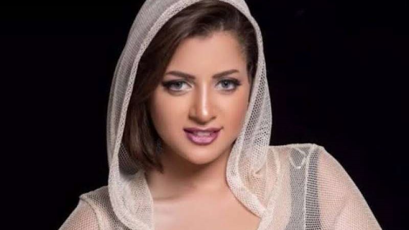 منى فاروق