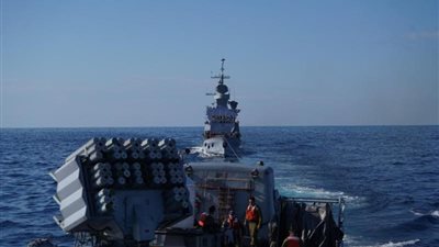 عاجل.. الاحتلال يحرك أسطوله الشمالي لحماية غواصة غامضة ..صور