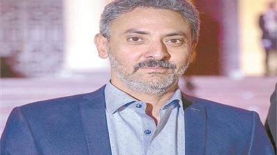 فتحي عبد الوهاب يشغل منصب هام ويعاني من عدم الإتزان النفسي في ”فوبيا”.. إليك التفاصيل
