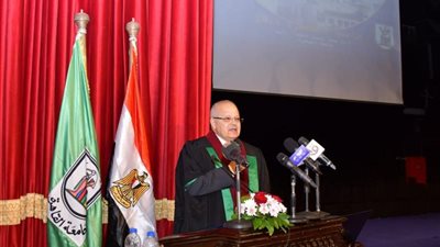 رئيس جامعة القاهرة: استحداث لائحة البكالوريوس و9 برامج جديدة بكلية الإعلام