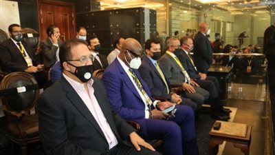 وزير الرياضة يشيد بأجواء النهائي التاريخي بين القطبين