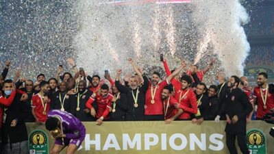 الأهلي يعزز رقمه القياسي في مرات التتويج باللقب الإفريقي