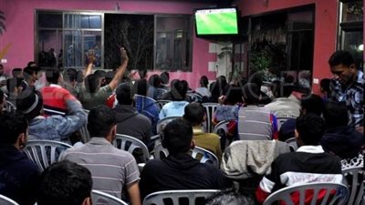 كفارة من حلف أن يشاهد مباراة فلم يحضرها بسبب غلق المقاهي