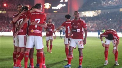 بعد 30 دقيقة.. الأهلي يحافظ علي تقدمه ضد بلدية المحلة بثنائية وسام أبو علي وكريم فؤاد