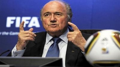 بلاتر وبلاتيني يخضعان لتحقيقات في سويسرا بتهمة الاحتيال