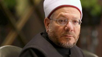 المفتي يحسم الجدل حول استخدام الحقنة الشرجية أثناء الصيام (فيديو)