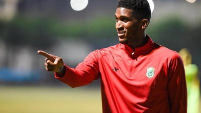 داميون لوى يشارك فى تدريبات الاتحاد إستعدادا للأهلي