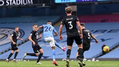 مانشستر سيتى يضرب بيرنلي بثلاثية دون رد في الشوط الأول