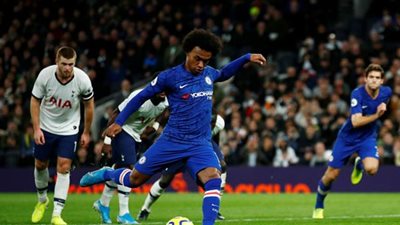 طموحات تشيلسي تصطدم بواقعية توتنهام في صراع صدارة البريميرليج