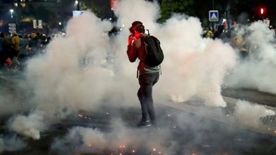 إصابة 23 شرطيا خلال المظاهرات في باريس ضد قانون الأمن الشامل