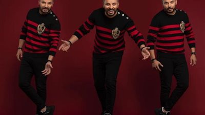 حاتم عمور يغني بلهجات عربية مختلفة في ألبوم ”بلا حدود”