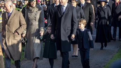 بعيدًا عن الملابس الملكية.. كيت ميدلتون ترتدى فستان والدتها