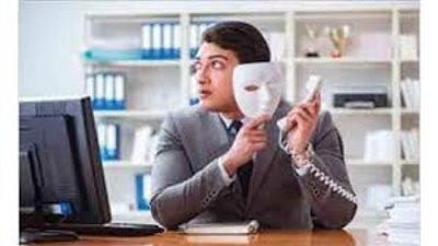 يغفله كثيرون.. فرق خطير بين المجاملة والنفاق