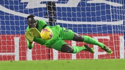 السنغالي ميندي أفضل حارس في الدوري الإنجليزي