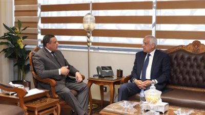 تفاصيل اجتماع وزير التنمية المحلية ومحافظ الجيزة لتوفير مستلزمات رمضان بأسعار مخفضة