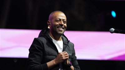 تامر عاشور يحقق نجاحًا كبيرًا بـ حفلاته في الكويت